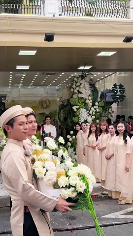 Đàn trai đã đến rồi đàn gái ơiiii #tiemvangvankhanh #damcuoimientay☺❤ 