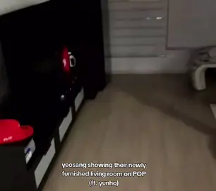 yunho is playing his spiderman game HEHE #yunho #yeosang #에이티즈 #ateez #foryou 