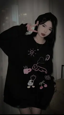 TOSUN Áo nỉ sweater chất nỉ bông hoạ tiết cầu vồng dễ thương form rộng#xhtiktok  #tuongtac#aomuadong#aonibong#thoitrangnu#thoitranghottrend#phoidoxinh#macdepmoingay#oufit#🛍️#aoxinh#🛍️ 