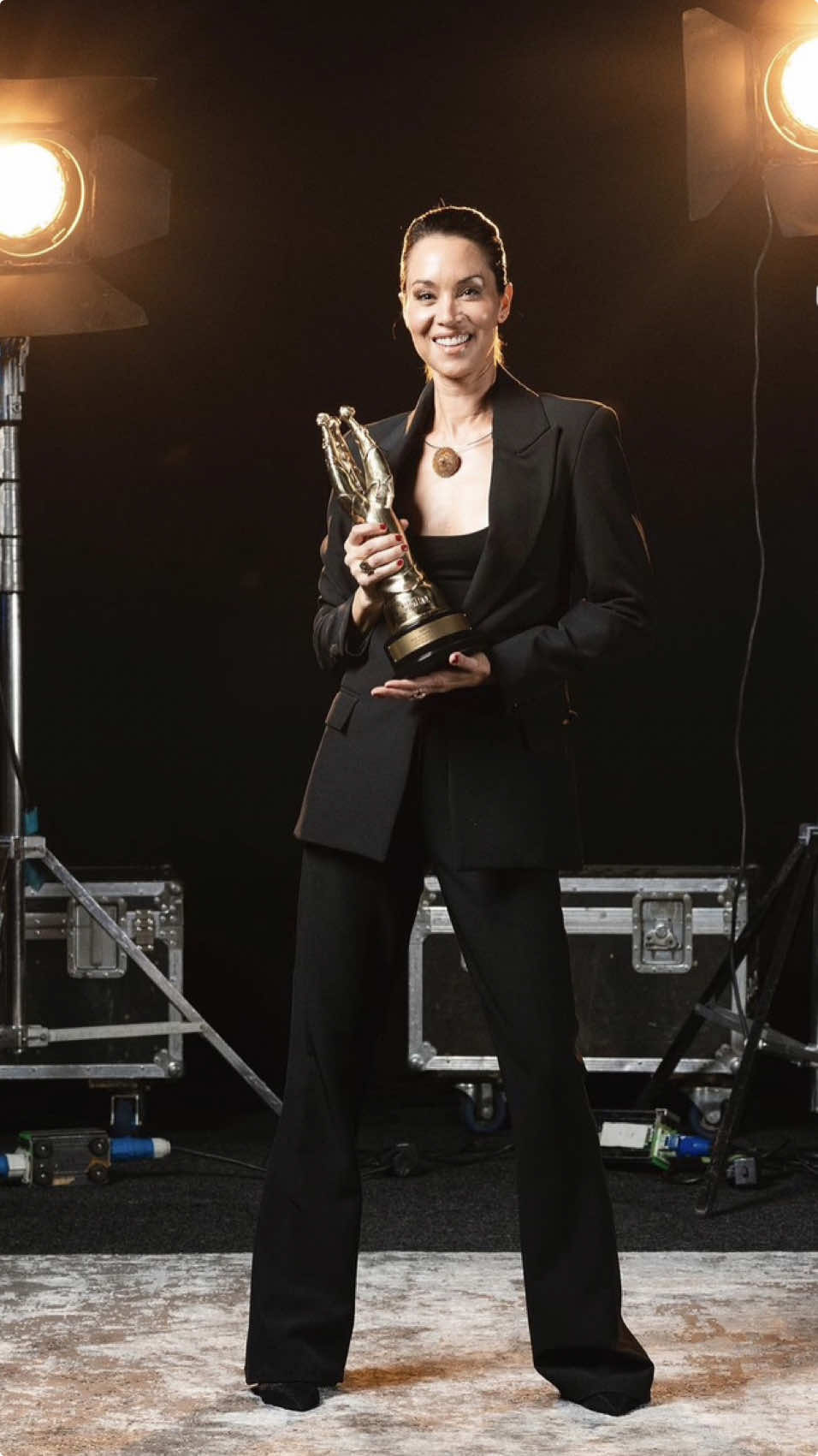 ‼️The Update‼️ South Africa’s Favourite Lawyer Sandra Stein won Best Actress in TV Drama for her role in ‘Lioness’ at the #SAFTAs18 Mzansi has fallen in love with Shannon Esra in any role & she thanks Shona Ferguson for Sandra Stein🥂 @Netflix South Africa #SAFTAs18 #fyp #fypppppppppppppp #foryoupage❤️❤️ #southafrica #tiktokviral #LiveOnSABC2 #trendingvideo 