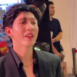 i would have d.ied if that was me 😳😳 #aouboom #boomaou #อู๋บูม #besevboom #boomtharatorn #aou_tnbknr #aouthanaboon #เหล่าเดซี่ของอู๋ #เยลลี่บูม #gmmtv #raikantopeni #thaibl #bl #thailand🇹🇭 #gmmtvofficial #etherealbesev