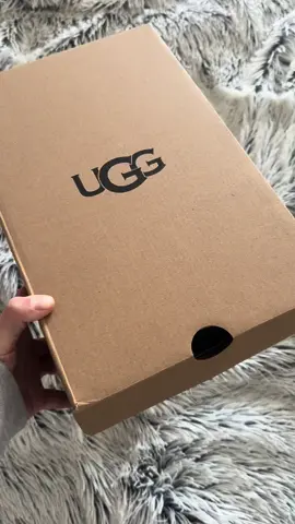 🍁🍂🤎✨ #ugg #uggtazz #unboxing #uggunboxing #uggtazzunboxing #autumn #autumnvibes #autumnoutfits 