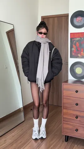 Áo phao đầu 2 mà n đẹp n ấm bông n mịn…. Khen quá các bà lại k tin #áophao #outfitideas #mixmatch #phốiđồđẹp #áokhoac #karants 