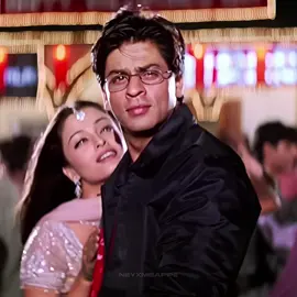 24 years of Mohabbatein🍁 #mohabbatein #shahrukhkhan #aishwaryarai #srk #jimmyshergill #preetijhangiani #kimsharma #shamitashetty #bollywood #foryou #paironmeinbandhanhai #kingkhan 