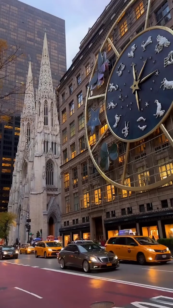 NYC Glow ✨ #NYCGlow #USAEditFlow #NewYorkAesthetic #CityVibes #HeavyEdits #ForYou #FYP #EpicEdits #Cityscape #NYCNights #UrbanBeauty #BigApple #CinematicVibes #StreetScenes #TrendingNow #NYCViews  #usa🇺🇸 #usa_tiktok #usatiktok 