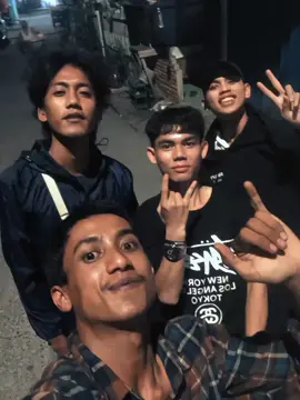 @Adee @Fawwaz Fazrii @Aull Muntaharr 