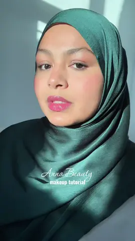 I'm trying out Anna Beauty products, a local Maldivian makeup brand that offers a diverse range. Their formulations are well-crafted and suitable for all skin types. Plus, the packaging exudes a high-quality feel and aesthetic. #fyp #foryou #viral #makeup #beauty #maldives 
