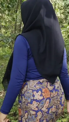 Neng Sari Ternyata bohay juga🤣😂#mojangdesa #kembangdesa #jandagemoy #fypviral