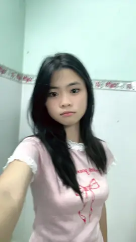 Buồnnn quá bị đình chỉ live gòi 😢