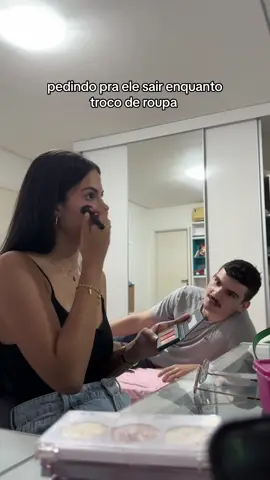 ele: endoidou ne? @victorbragac  @Laysa Valentine  @Laysa Valentine  . . . . . #casal #casaltiktok #namorados #brincadeiras #trolagem 