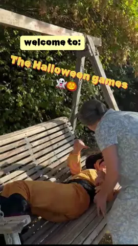 which group’s the favorite??🎃 #happyhalloween #groupcostume 