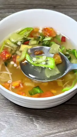 Viên canh isuop ăn liền đủ vị thơm ngon và tiện lợi #minhminhbp #canhisoup #canhanlienisoup #viencanhisoup #LearnOnTikTok #xhtiktok #viralvideo #xuhuongtiktok 