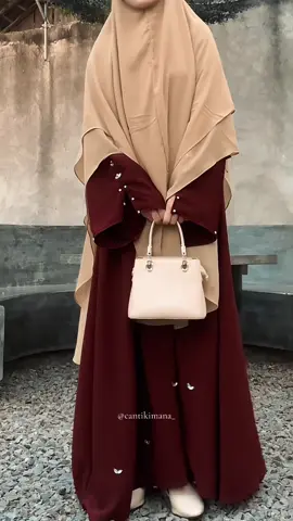 Jatuh cinta dengan abaya dan khimar 🫶🏻 #khimar #frenchkhimar #abayafashion #abayastyle #abayas #hijabsyari 
