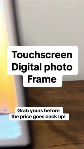 10.1 inch Wifi digital photo frame.  #tiktokshopblackfriday #tiktokshopcybermonday #digitalphotoframe #christmasgiftideas #techrecs #giftsforher 