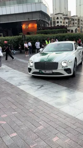 #dubai🇦🇪 #dubaipolicecar #dubai_dxb_uae 