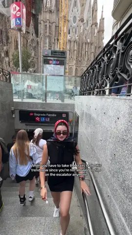 Had to jump on this while in Barcelona! Sagrada familia was so so beautiful 🥹❤️ #travelvlog #travellife #barcelona #spain #beauty #outfitideas #fashion #makeup #skinconfidence 
