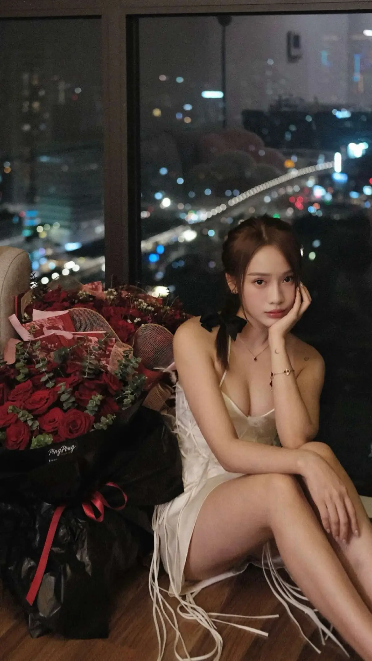 Người vui vẻ thường có trí nhớ không tốt,  còn người hạnh phúc thì chưa từng ngủ muộn ☺️  #hanoi 