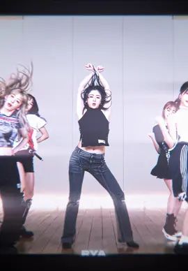 #LESSERAFIM - talented queens🔥| i’m a little late to this trend and this is also a little rushed but it’s okayy | ib: @𝗺𝗶𝗹𝗹𝘆 ᥫ᭡ | #kpopedit #fy #viral #kpop #edit #lesserafimedit #crazy 