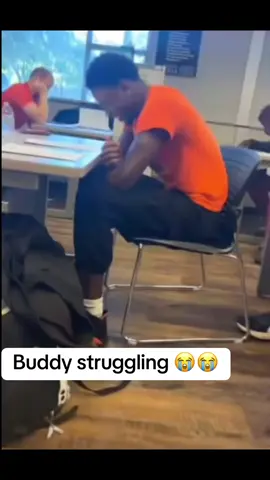 Reading out loud sucks. 😭 #funny #readingoutloud #classroom #funnyvids #lowquality #funnylowqualityvids 