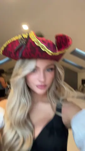 Im a pirate duh! #halloween 