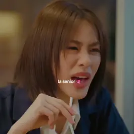 la senior tiene toda mi atención 🙇🏻‍♀️#emithasorn #emiamily #emi #perfect10liners #emibonnie #ustheseries #senior #glseries #gls #bls #blseries #gmmtv  @emi 