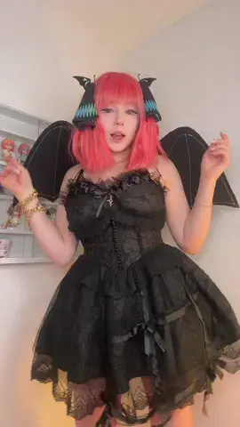 🥳🥳 #ninonakanocosplay #thequintessentialquintuplets #halloween #thequintessentialquintupletscosplay 