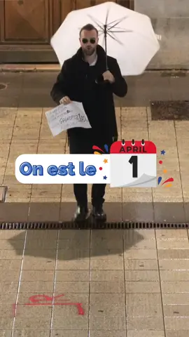 Un poisson d'avril de qualité 🐟🤣#pancarte #lyon #rue #defi #yescyrille #marrant
