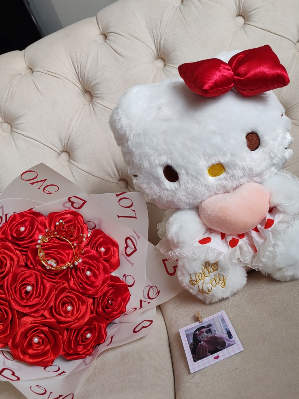 Este 01 de Noviembre, regala a Hello Kitty 🎀 #hellokitty #hellokittylover #kittylover #novia #indirectas #contenido #ramobuchon #kitty #novios #01denoviembre #diadehellokitty 