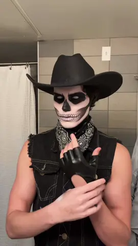 Yee haw! #skeleton #halloween2024 #halloweencostume #halloween #ahs #halloweenmakeup 