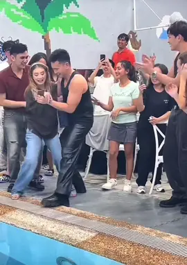 As pbb tradition, tinulak sa pool ang big 4 na sina Fyang, Rain, Kai and Kolette! Front view naman! Cutieee! @Sofia Smith @rain @kai  #SofiaSmith #sofiasmith #pbbgen11 #pbbgen11updates #jm #jmibarra #jmfyang #fyang #fyp #foryou #kai #kaimontinola #raincelmar #jmibarra #gl #girlslove #kaifyang #rain #rainfyang #jp #jpfyang #kolette #fyanglette #fyangrain 