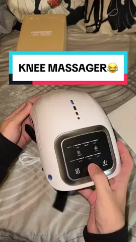 I JUST TRIED IT OUT AND IT FEELS AMAZING 😂 #kneemassager #massage #massager #kneepain #christmaspresentideas 