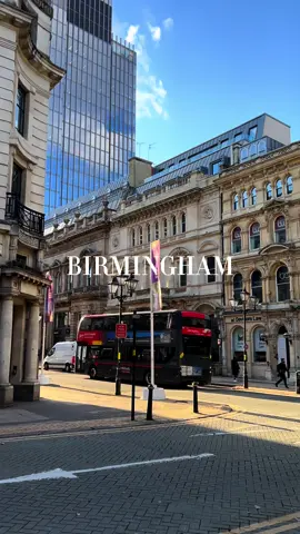 “What’s your favourite spot in Birmingham? 🇬🇧#birminghamvibes #cityexploration #uktravel #discoveruk #tiktoktravel