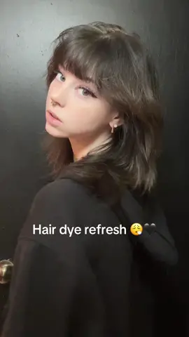 a hairdresser HATE to see me coming #hairdye #hairstyle #wolfcut #grunge #alt #alternative #altgirl #fyp #foryoupage #foryou 