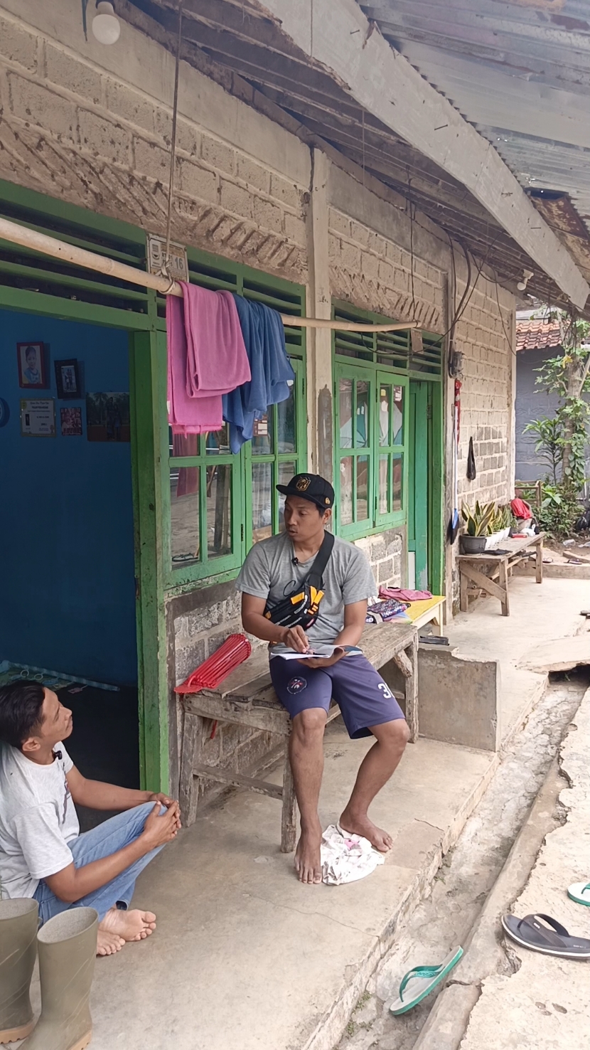 Ciri ciri Orang Pelit #sketsakomedi #videolucu #videongakak #komedi #komedikocak 