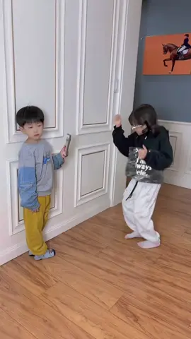 😂😂😂😂😂#dance #babytiktok #cutebaby #socute #music #cute #Vlog #fpy #funny #keep 