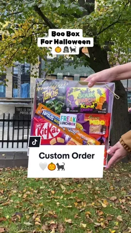 🎃🐈‍⬛🧟‍♀️🤍 Shipping from Halifax to Winnipeg, Thank you for your order #candytok #boobox #halloween2024 #HalloweenTreats 