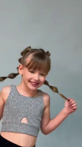 Um look para as apaixonadas por brilho ✨ #nosh #noshkids #fashion #foryou #fyp 