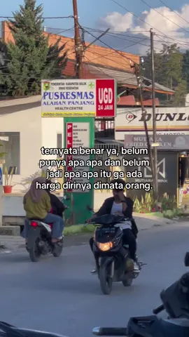 harus banyak sabar#foryoupage #sadstory #katakata #minang #minangtiktok #musikminang #laguminang #minangviraltiktok #fypage #fyp#masukberanda #masukberandafyp 
