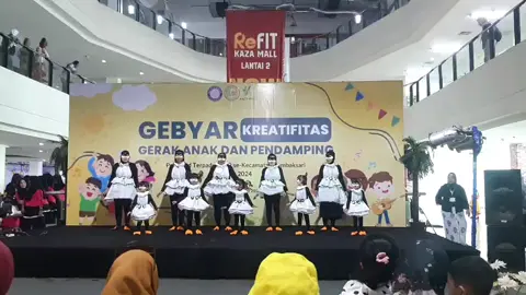 Gebyar Kreatifitas Gerak Anak dan Pendamping (Pos Paud Terpadu) PPT se-Kecamatan Tambaksari #TariPinguin