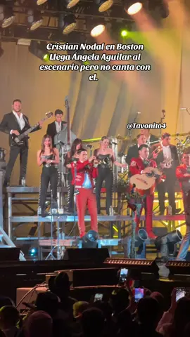 Cristian nodal en boston y llega Angela Aguilar pero no cantan juntos . #comoquierestuquetequieracariñito  #cristiannodal  #angelaaguilar  #boston  #concierto  #chisme  #fypppppppppppppppppppppp  #fyp  #parati 