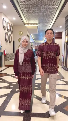 Siap yang udh cek out al hambra set series kita? Kamu cek out dress yang mana?😋🤭