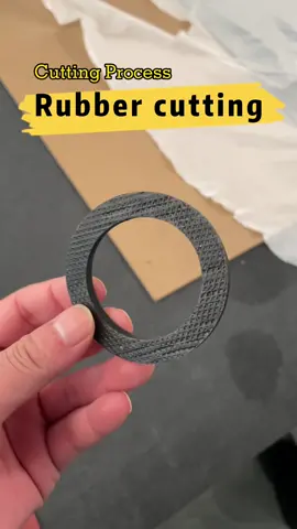Rubber cutting with a flatbed CNC Cutting Machine Material: Rubber, gasket Thickness: 3mm Knife tools: Oscillating knife tools(EOT) Cutting Speed: 200mm/s #rubbercut #gasket  #cuttingmachine  #flatbedcutter #shorts #cnccutting #flatbedcuttingmachine #gasketcutting #rubbergasket 