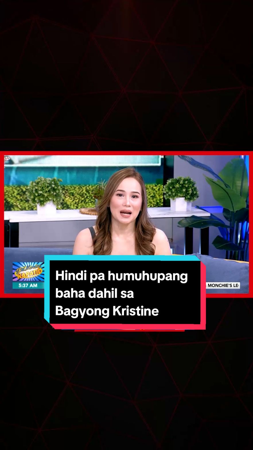 #GuMKPasadaBalita | Pahirapan pa rin ang rescue operations ngayon sa Camarines Sur dahil bukod sa baha, may mga sasakyan pa rin na nakahambalang matapos anurin. #GudMorningKapatid #News5 | Ian Suyu