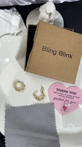 ASMR unboxing of our non tarnish pearl hoops 🫶✨#blingblinkjewelry #blingblink #pearlhoops #hoops #tiktokshopfinds #tiktokshopusa #usa_tiktok #carolina #texas #california #packingorders #unboxingvideo #asmrsounds #asmrunboxing #stainlesssteel #nontarnishjewelry #stainlesssteel 