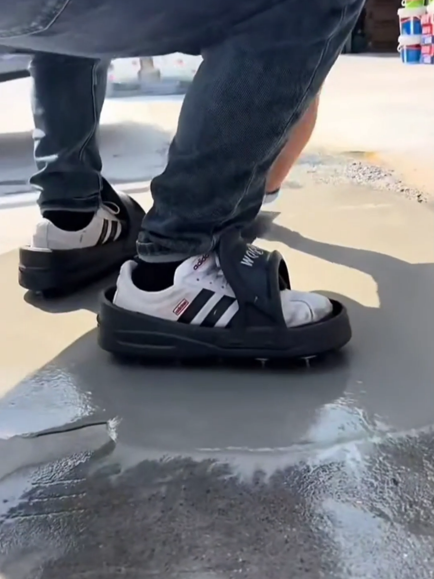 #spiked shoes Epoxy material construction spiked shoes #floor #geinder