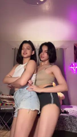 Girlfriends 🔥