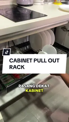 Korang yang nak cabinet dapur canggih tu, grab rak ni sekarang!🤩 #fypシ #fyp #foryoupage #contentcreator #marketingcore #rack #kitchengadgets #kitchencabinet #pulloutdishrack 