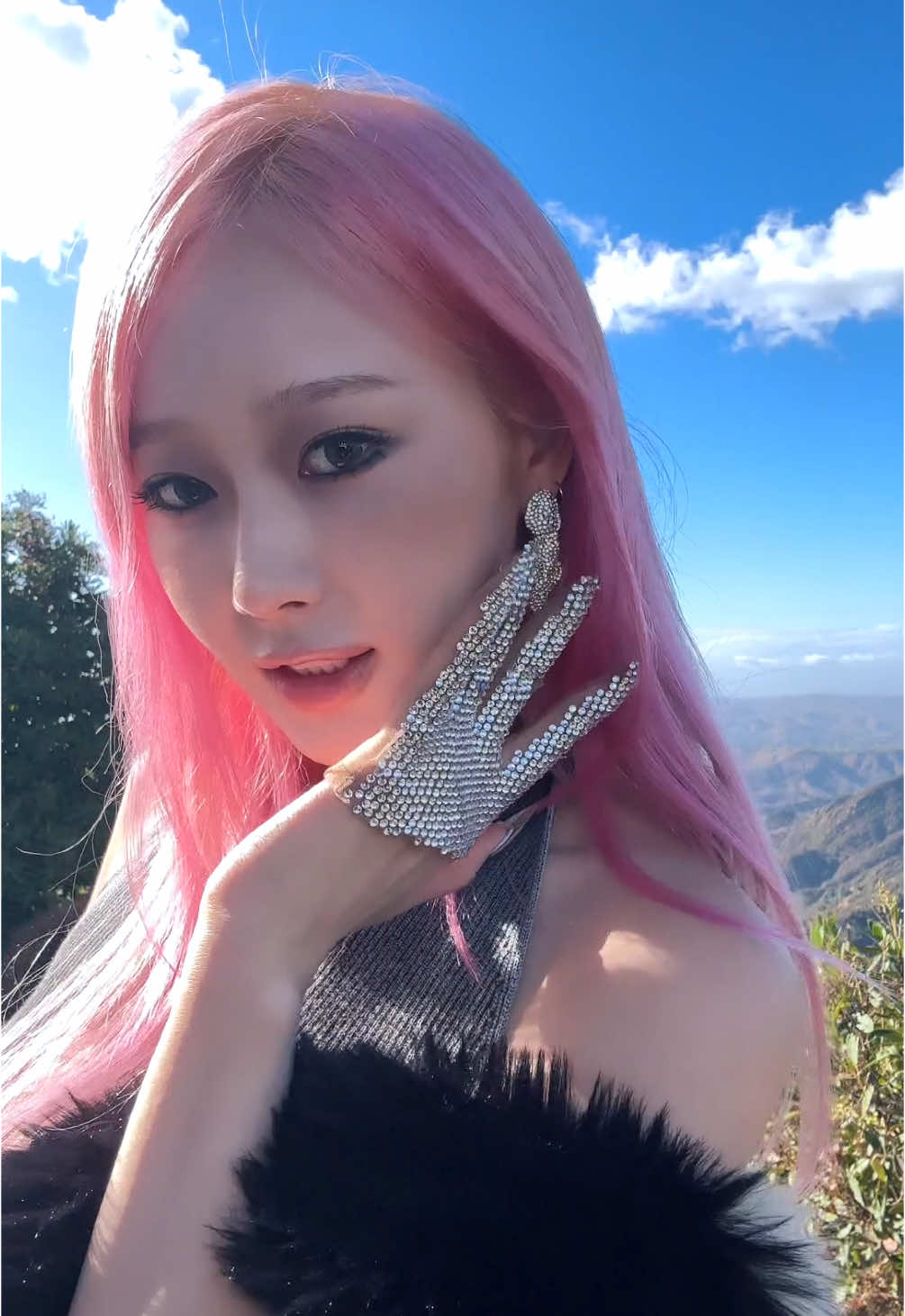 #OOTD check 🖤 #aespa #æspa #에스파 #GISELLE #지젤 #Whiplash #aespaWhiplash #NewMusic