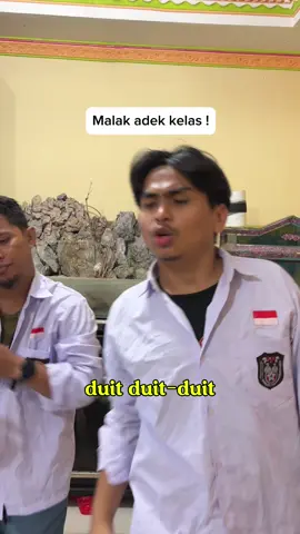 Beda banget anak jaman sekarang #sebutsaja_dayat 