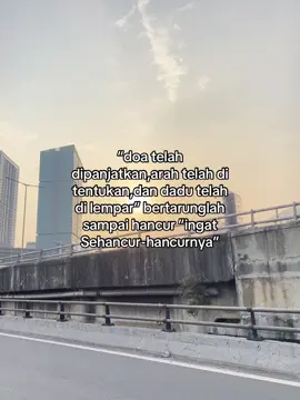 berjalan bersama iringan doa ibu
